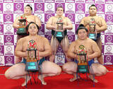 「三賞受賞の力士」の画像1