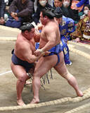 「豊昇龍の寄り切り」の画像1