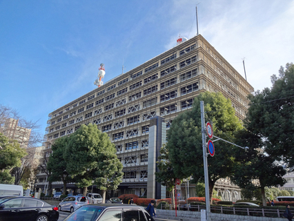 進路ふさぎ踏切に車、列車と衝突＝殺人未遂容疑で男逮捕―埼玉県警
