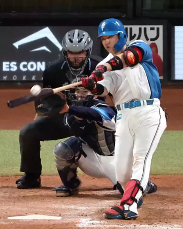 プロ野球・日本ハム４―２西武