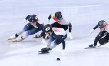 滑走する宮田　五輪