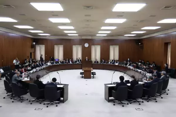 合区解消、必要性で一致