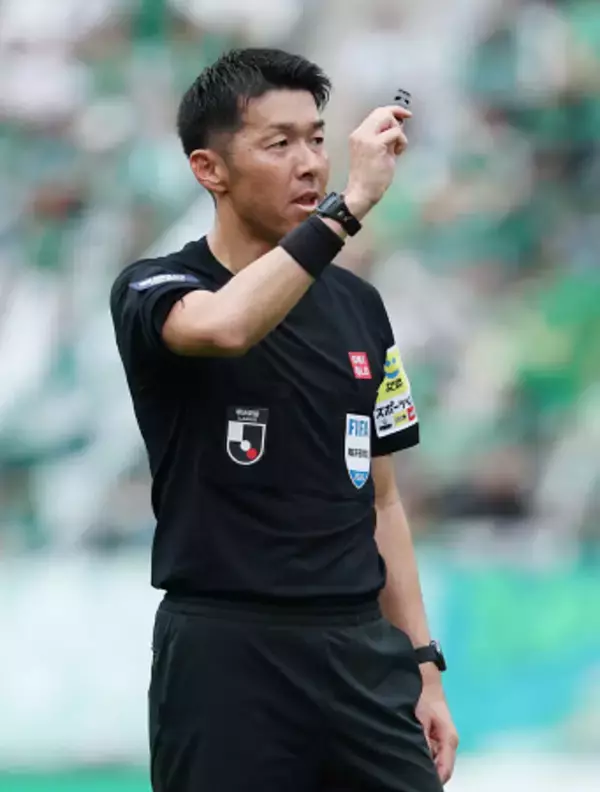 主審の荒木氏　Ｊリーグ