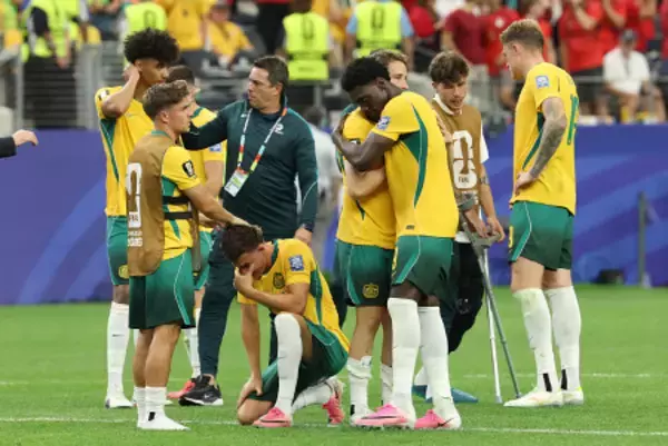 肩を落とす豪州イレブン　Ｗ杯サッカー
