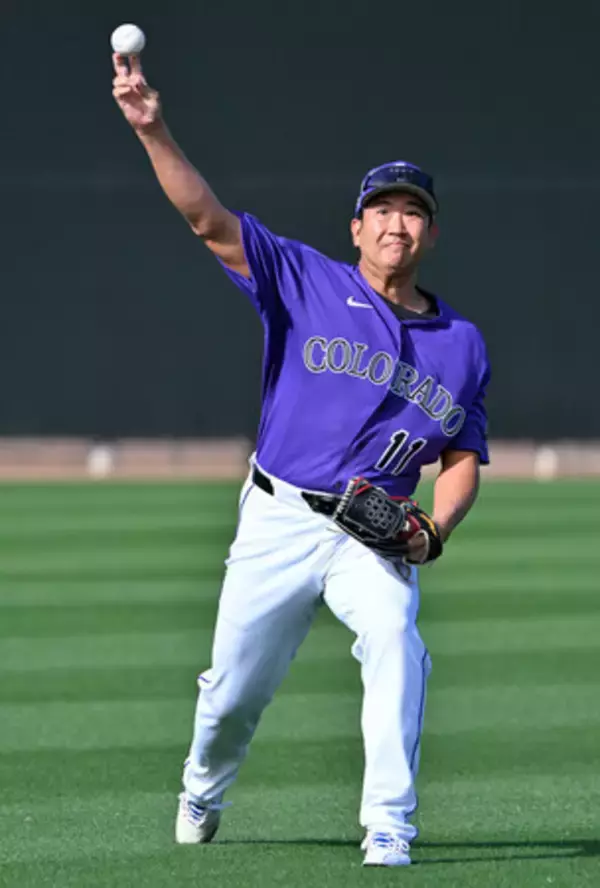 菅野、キャンプ地で始動＝村上は８本の柵越え―米大リーグ