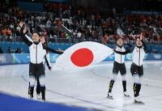 日本女子が銅メダル＝スピードスケート団体追い抜き〔ミラノ・コルティナ五輪〕