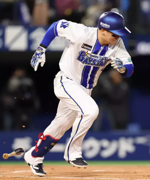 牧の２点適時二塁打　プロ野球