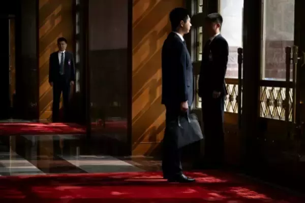 米中首脳会談の舞台裏、小競り合いと諜報戦