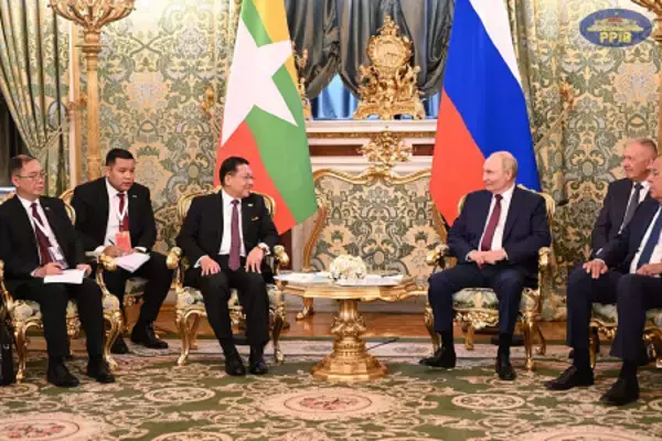 プーチン氏、ミャンマー大統領と会談