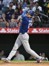鈴木２安打、村上１安打＝大谷も二塁打―米大リーグ