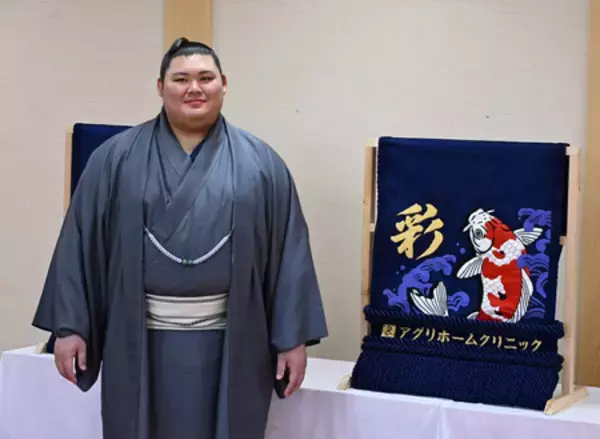 大の里に化粧まわし贈呈＝「新潟の思い背負って」―大相撲