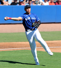 岡本の守備　大リーグ