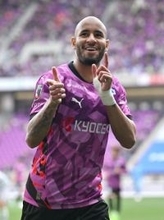 喜ぶマルコトゥーリオ　Ｊリーグ