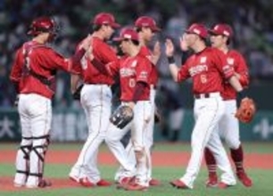 喜ぶ楽天ナイン　プロ野球