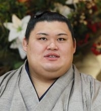 優勝争いの大の里、千秋楽休場