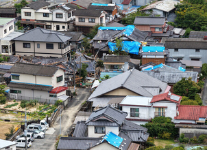 熊本地震、住宅被害２万棟＝死者３９人、宿泊キャンセル２０億円―１１日で発生２週間