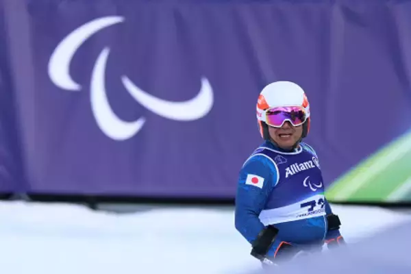 ２回目の滑走を終えた鈴木