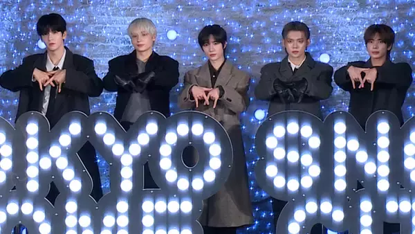 TOMORROW X TOGETHER、イルミネーション点灯式に登場
