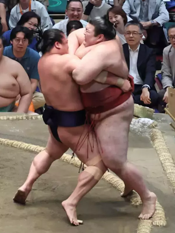 若隆景の寄り切り