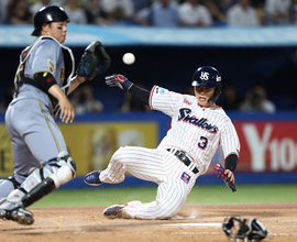 内山の生還　プロ野球
