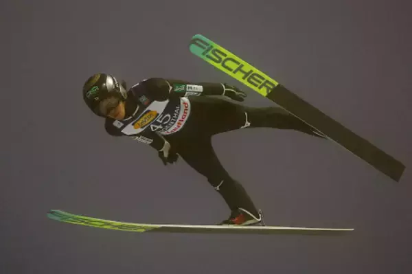 二階堂蓮４位、小林陵侑５位