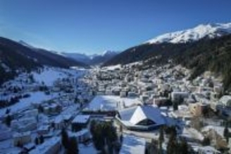 ダボス会議、スイス以外でも開催検討