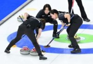 スイープする小野寺と近江谷　五輪