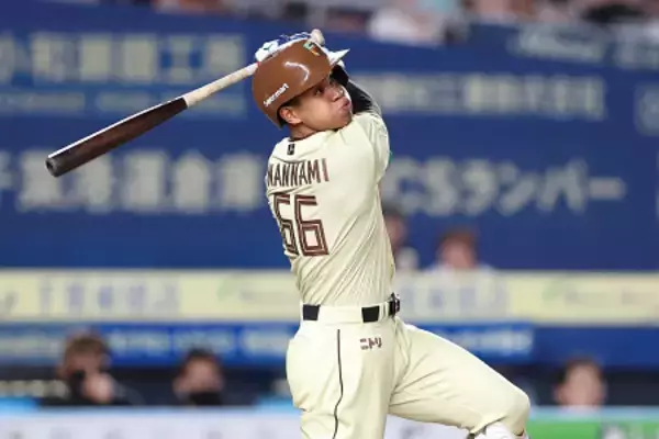 万波の３ラン　プロ野球