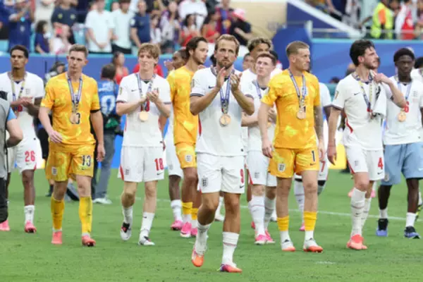 イングランド、晴れない３位＝指揮官「プラス要素も」―Ｗ杯サッカー