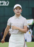 「吉田鈴と佐久間朱莉が首位　女子ゴルフ」の画像1