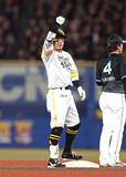 「喜ぶ牧原大　プロ野球」の画像1