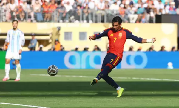 圧倒的支配で頂点＝再び輝いたスペイン―Ｗ杯サッカー