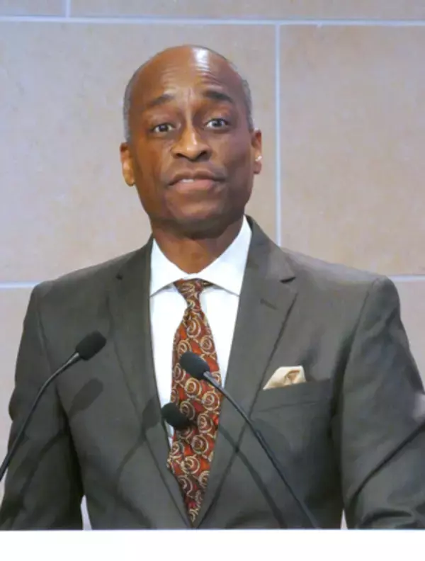 米雇用増、長期抑制も＝原油高巡る不透明感で―ＦＲＢ副議長