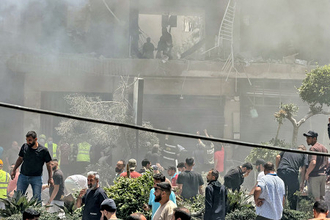 イスラエル、レバノンの首都南郊空爆