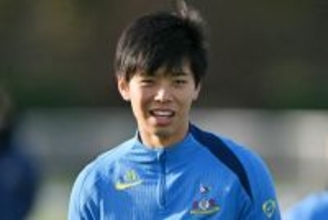 高井、待たれるデビュー　サッカー