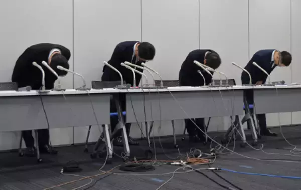 エレベーター閉じ込め、ケーブルが損傷