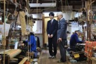 悠仁さま、西陣織の工房見学＝京都