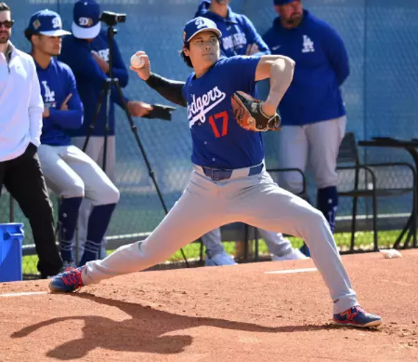ブルペンの大谷　大リーグ