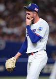 「厳しい表情のマラー　プロ野球」の画像1