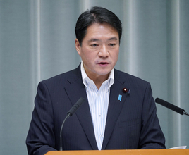 陸自使用ＵＳＢ、マルウエア検知＝官房副長官「規則順守されず」