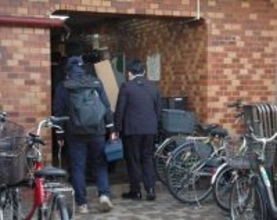 不貞行為と慰謝料詐取容疑＝「一夫多妻」の男女３人再逮捕―やらせ認める音声・警視庁