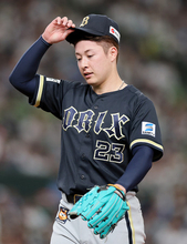 勝ち越しを許した吉田　プロ野球