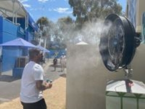 最高４５度、猛暑に苦慮＝日程の消化遅れも―全豪テニス