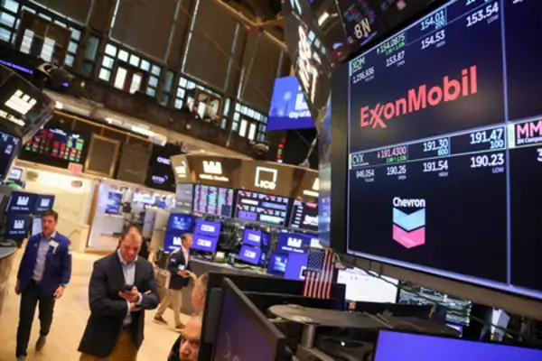 ＮＹ株反発、３０１ドル高＝米イラン協議継続に期待