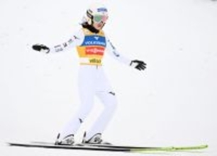 丸山は８　Ｗ杯ジャンプ女子