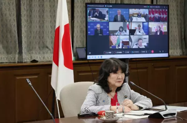 原油高で緊急会合