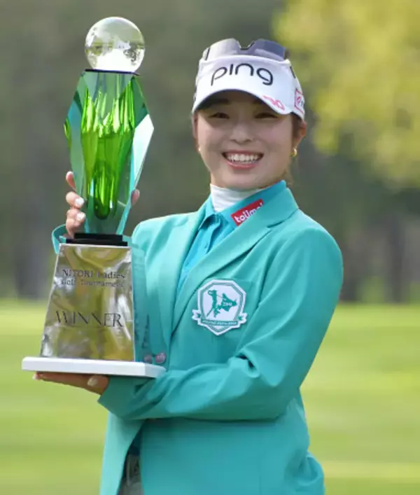 佐久間朱莉が通算６勝目　女子ゴルフ