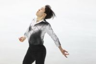 坂本、ＳＰ首位発進＝男子は鍵山トップ、佐藤２位―ＮＨＫ杯フィギュア