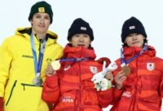 金メダルの戸塚ら　五輪