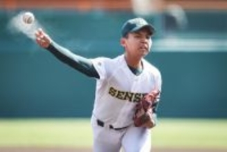 門倉の力投　高校野球